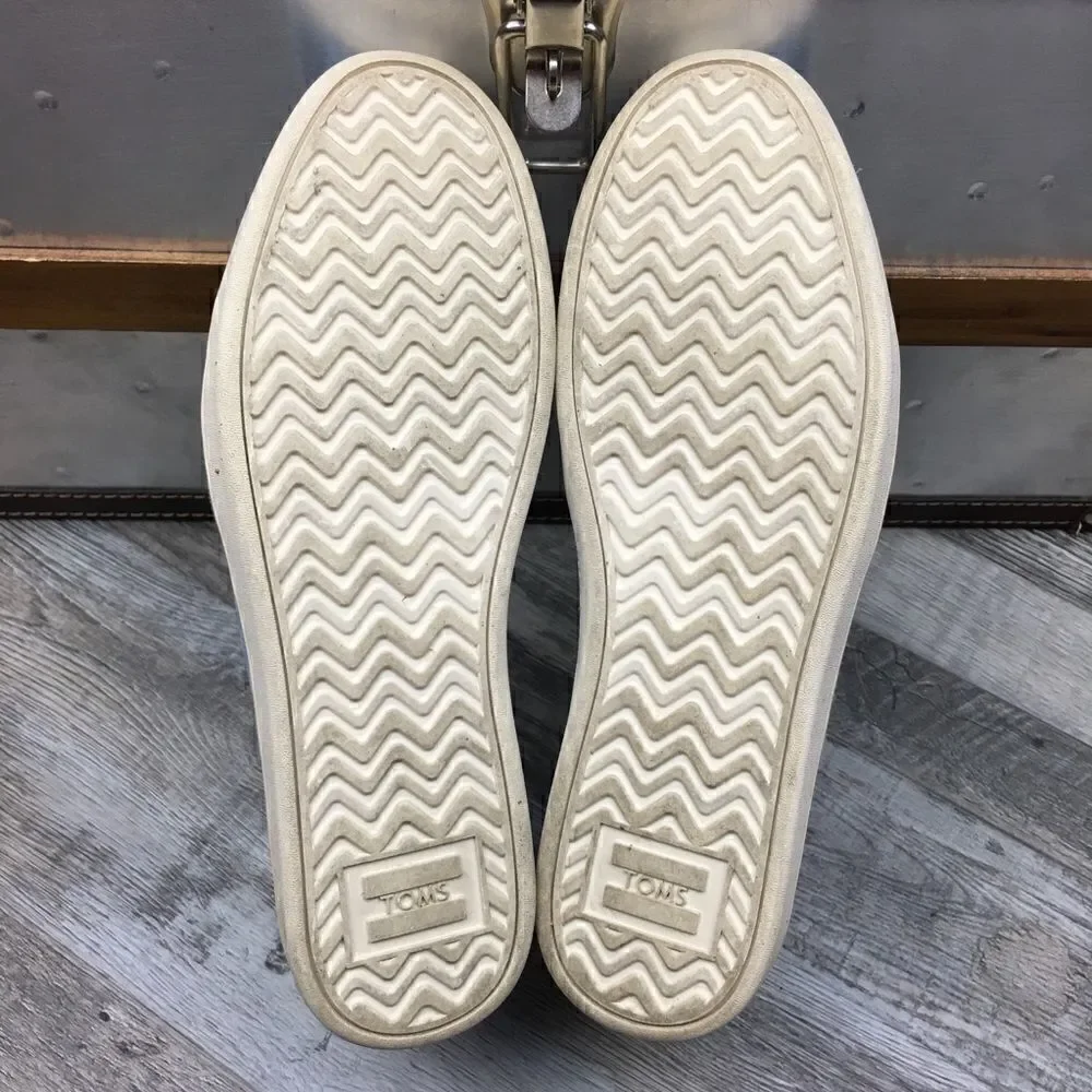 Toms flat women
